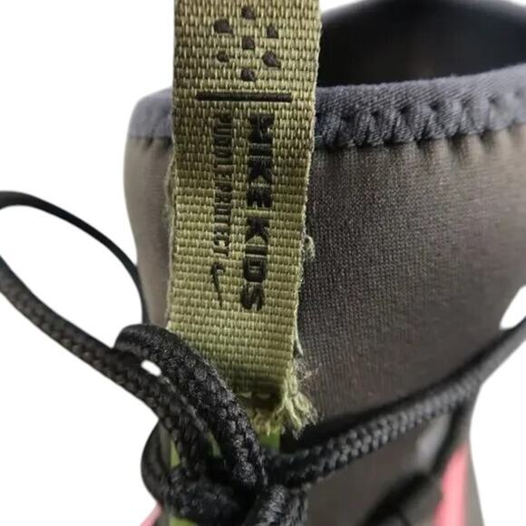 Nike Shoes Kids 6 Binzie Boot GS Puddle Protect Black Bright Crimson Speckled - Picture 13 of 13